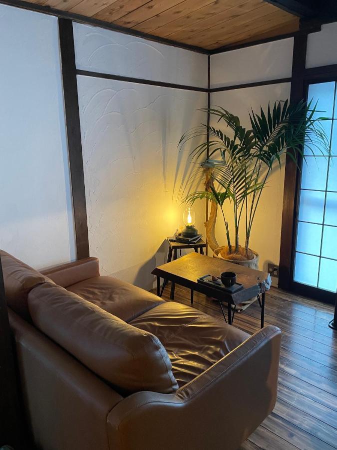 島ぐらしカフェchigoohagoo 男性のみ宿泊不可 Couples & Single Females Only Oshima Extérieur photo